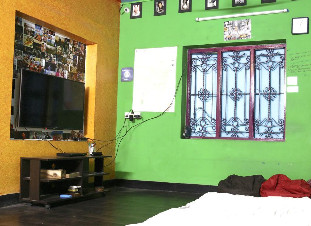 Red Lollipop Hostel Chennai